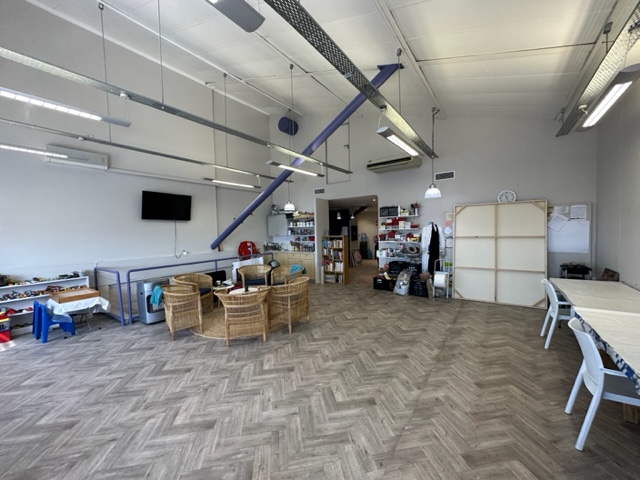 To Let commercial Property for Rent in Mowbray Western Cape